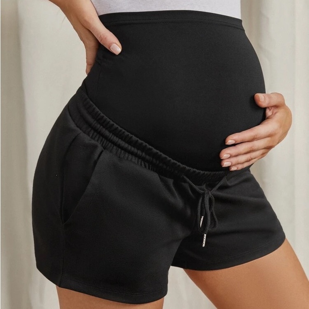 Maternity shorts